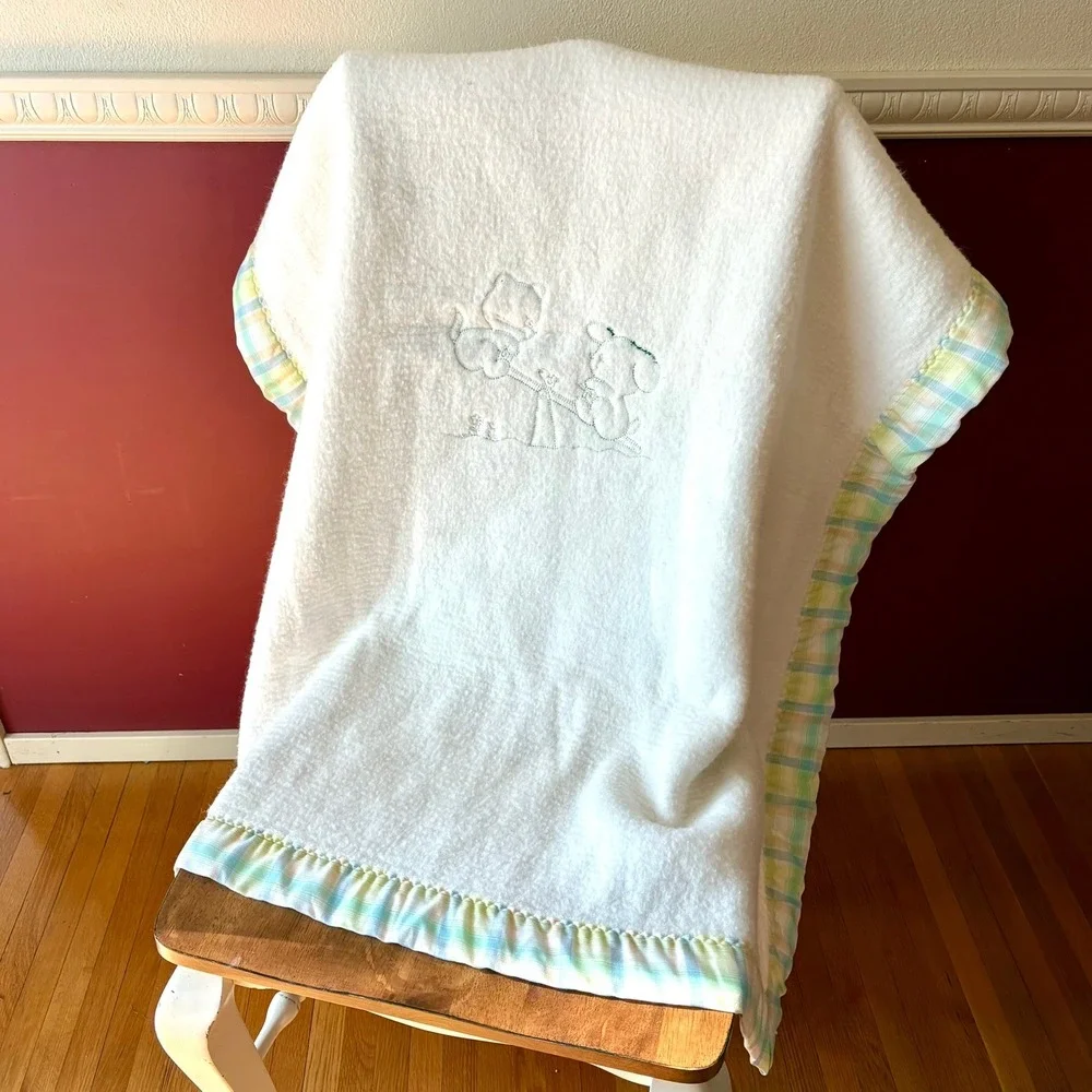 Vintage Quiltex Baby Blanket Pastel Plaid Puppy Kitten Seesaw White Union USA